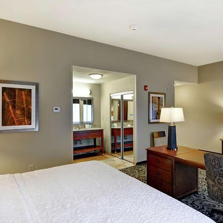 Hampton Inn And Suites New Hartford/Utica Εξωτερικό φωτογραφία