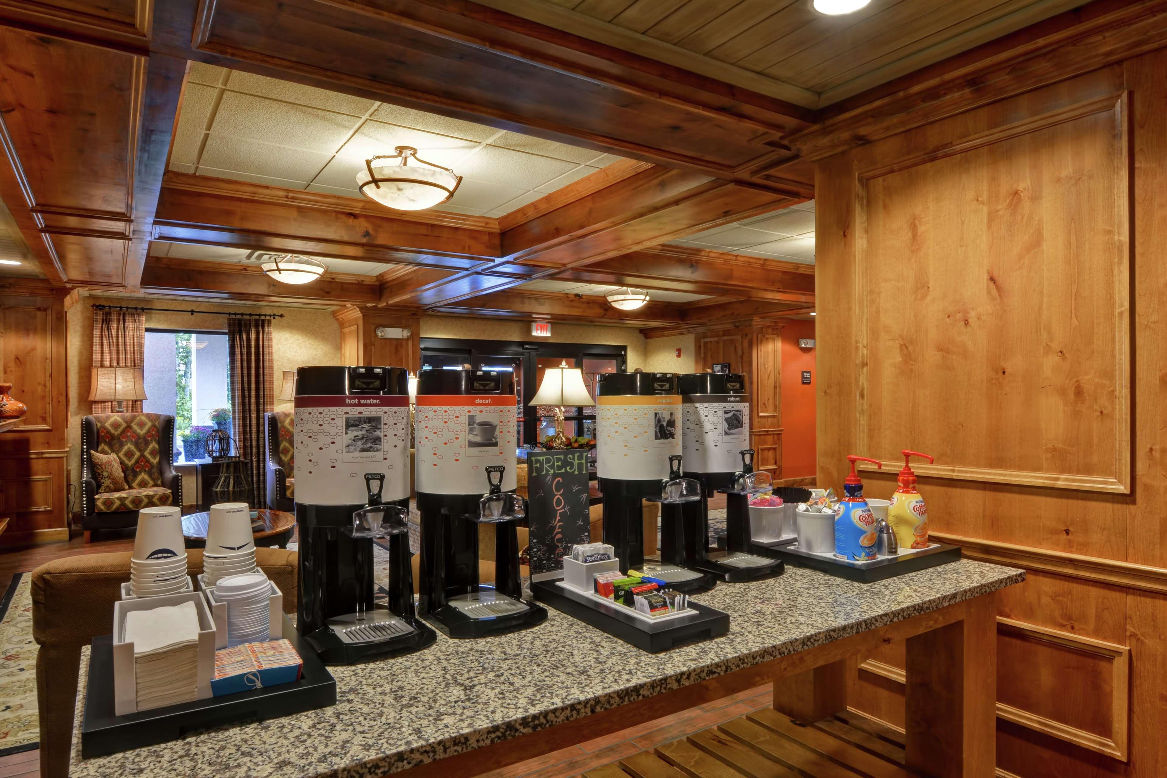Hampton Inn And Suites New Hartford/Utica Εξωτερικό φωτογραφία