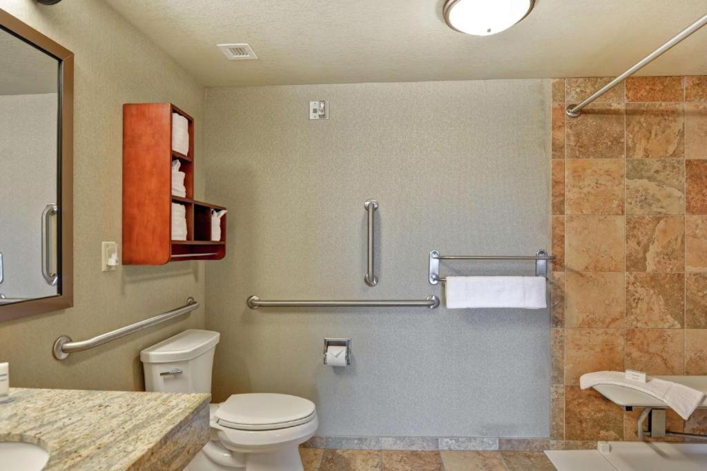Hampton Inn And Suites New Hartford/Utica Εξωτερικό φωτογραφία